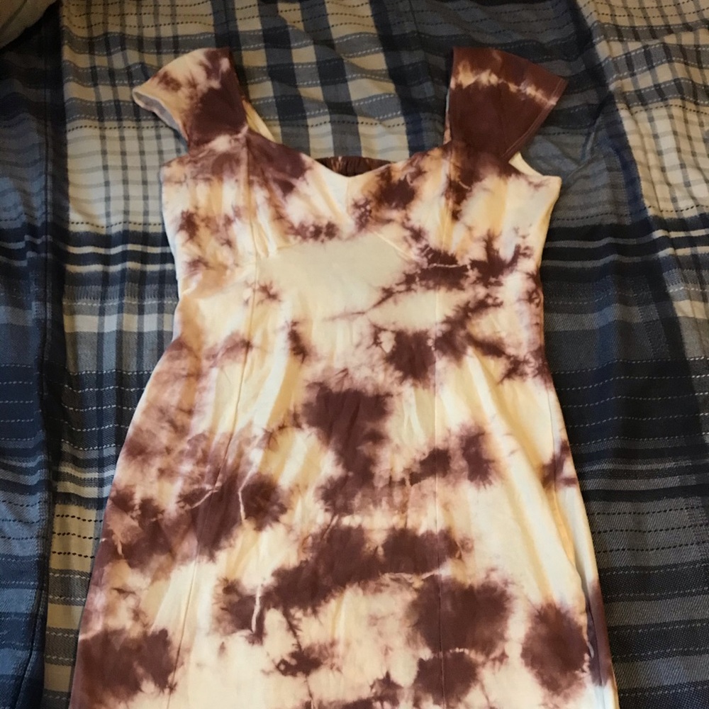 Tie dye mauve slim fitting dress